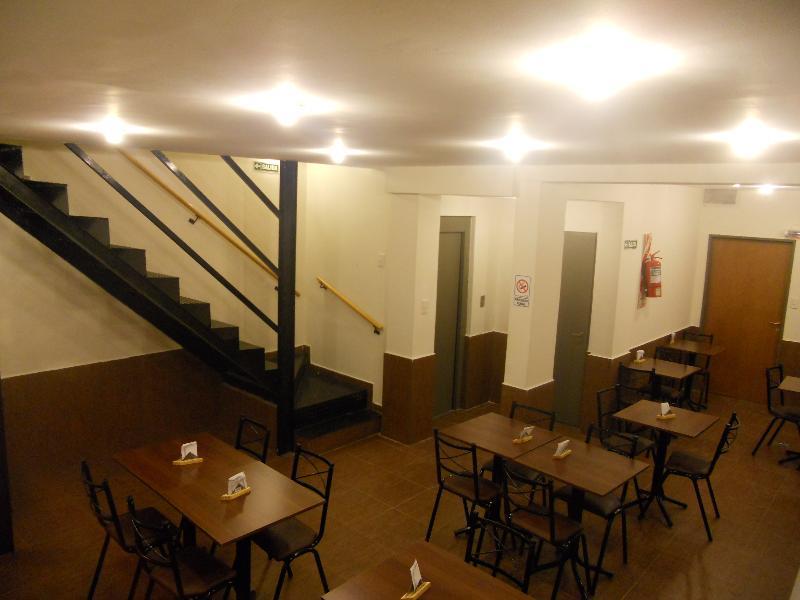 Hotel Gran Via Буенос Айрес Екстериор снимка